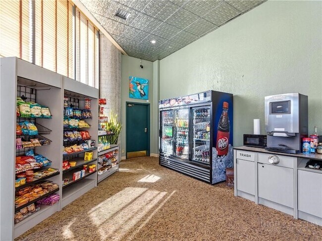 Building Photo - 303 Sugar Top Dr