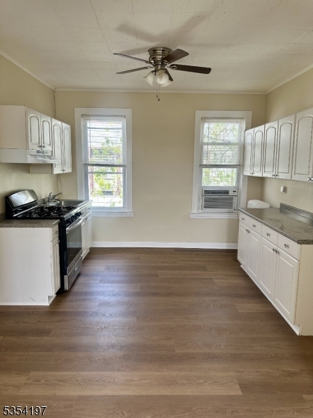 Primary Photo - 216 W Elizabeth Ave