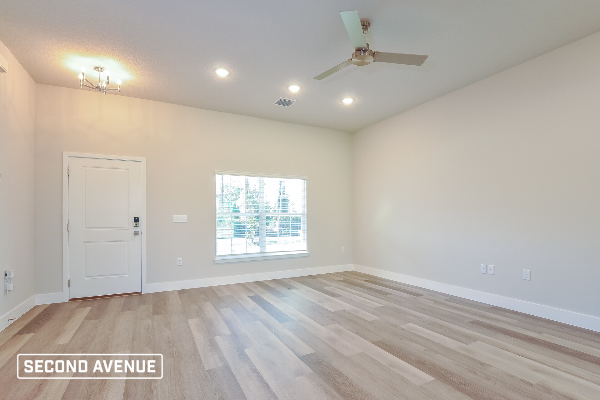 Building Photo - 60 Whippoorwill Dr