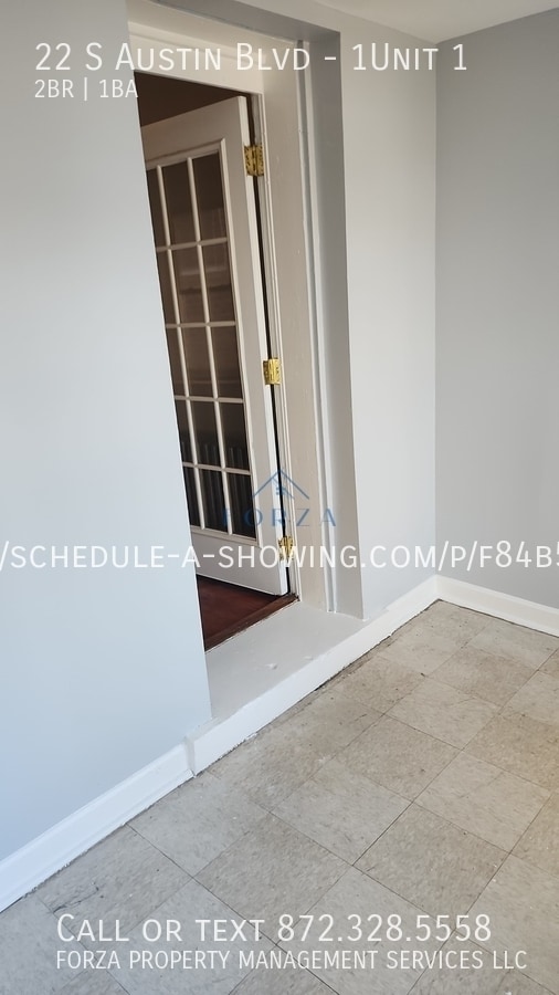 Building Photo - 22 S Austin Blvd