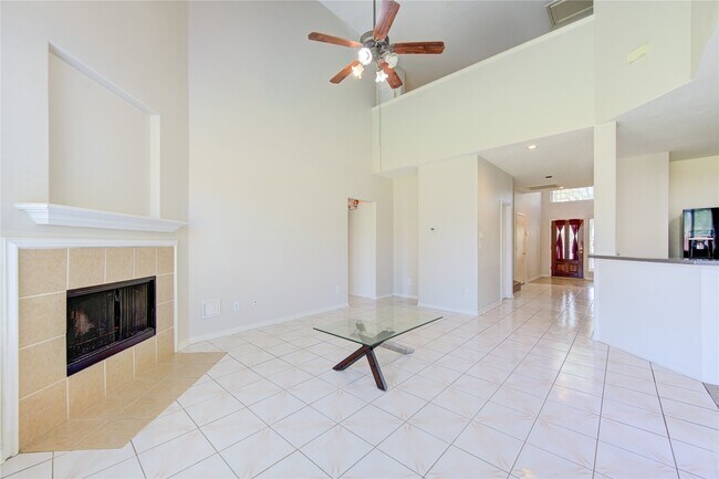 Building Photo - 2921 Indigo Dr