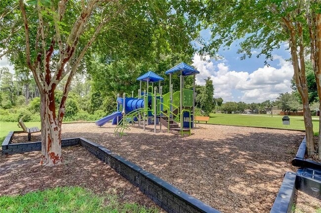 Building Photo - 12534 Chenwood Ave
