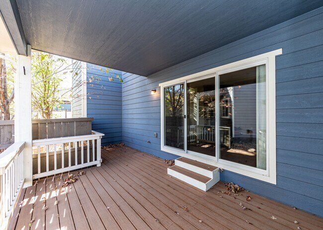 Building Photo - Westside home in Desirable Gold Hill Mesa ...