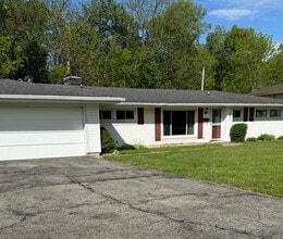 Building Photo - 317 West Dr