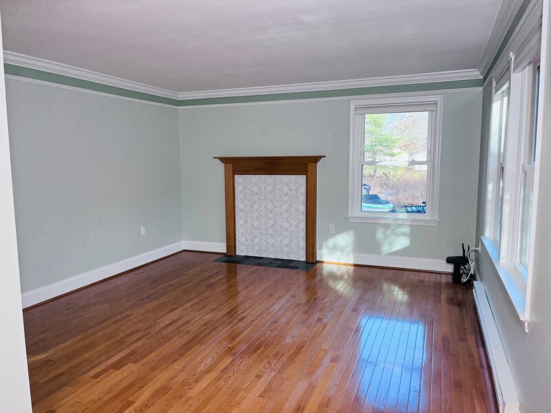 Building Photo - 452 Richmond Rd