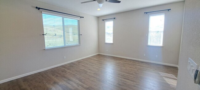 Building Photo - 4719 Sweetwater Pl