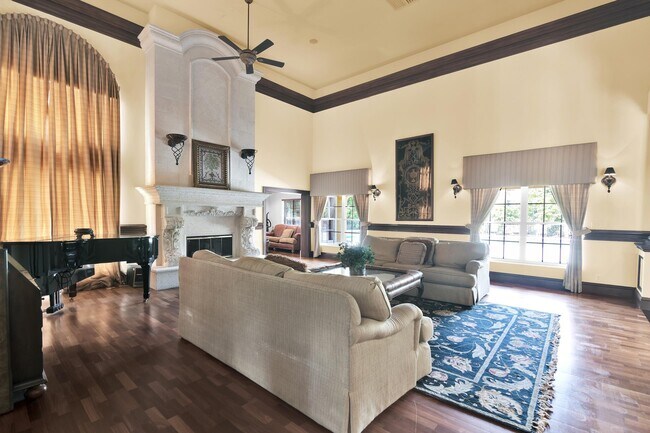 Building Photo - 4005 W McNab Rd