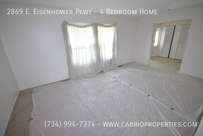 Building Photo - 2869 E Eisenhower Pkwy