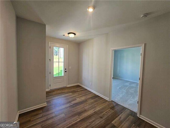 Building Photo - 3250 Willow Glade
