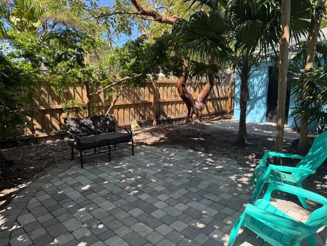 Building Photo - 920 N L St