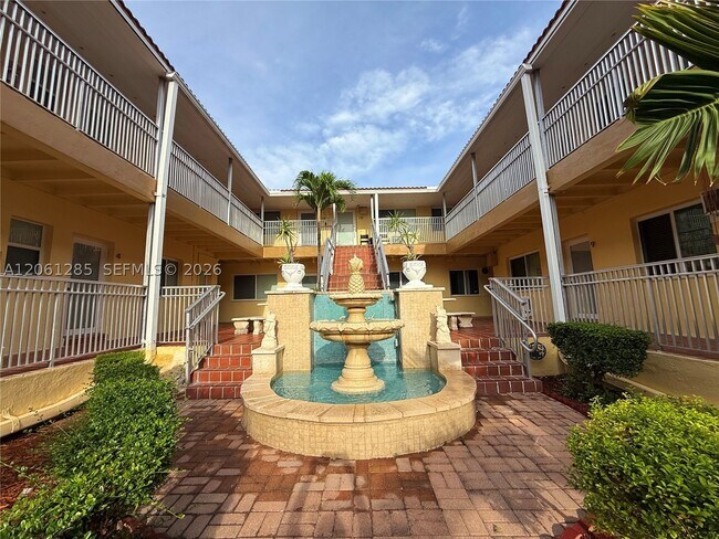 Building Photo - 7400 Harding Ave