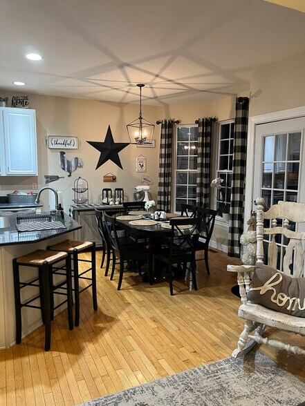 Building Photo - 237 Westbrook Dr