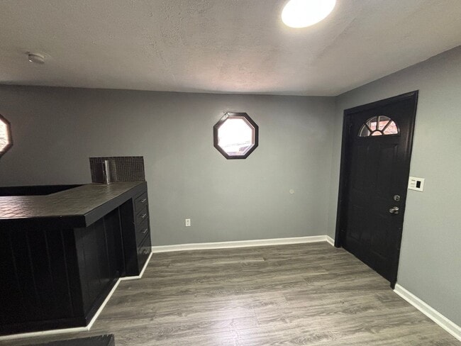 Building Photo - 3 bedroom 1.5 bathroom for rent in Arlington