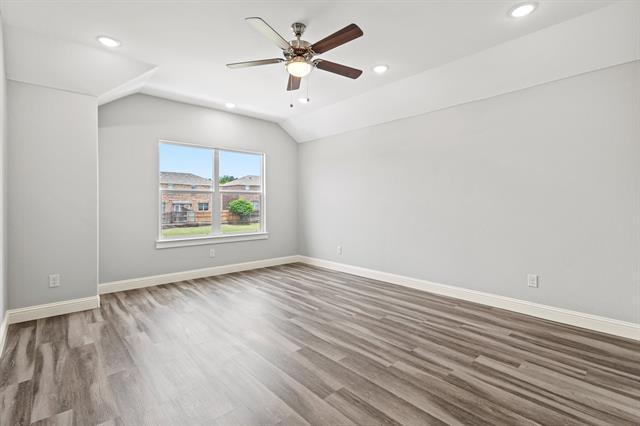Building Photo - 2308 Bloomfield Dr
