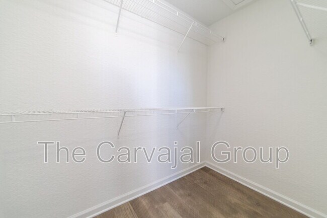 Building Photo - 1017 Enclair St