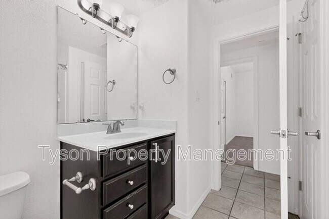 Building Photo - 6412 Sincho Ave