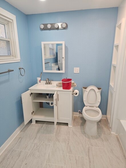 Building Photo - 505 S Magnolia St