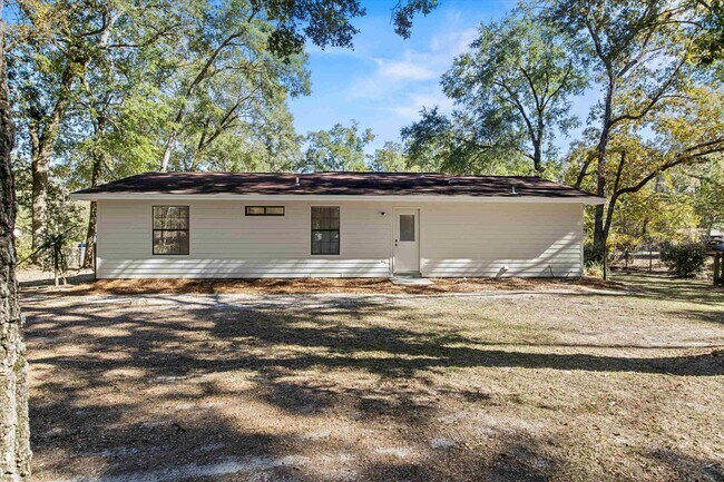Building Photo - 8477 Titus Ln