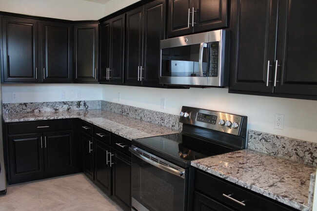 Building Photo - 12951 Anthorne Ln