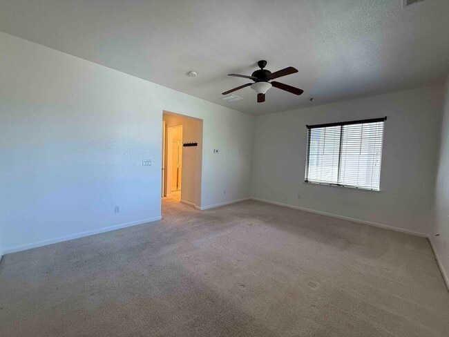 Building Photo - Great 3 Bedroom In Elk Grove
