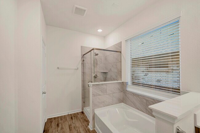 Building Photo - 13222 Blue Flame Dr