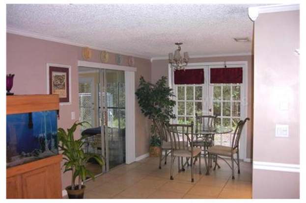 Building Photo - 16131 Manorwood Cir