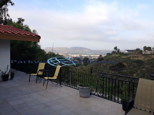 Building Photo - 347 S Westwind Dr