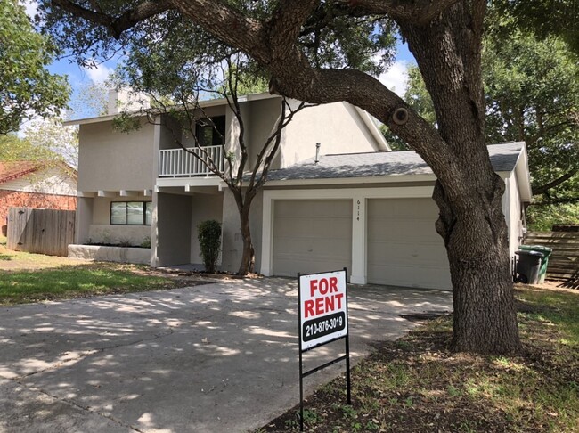 Building Photo - Beautiful remodeled two story home