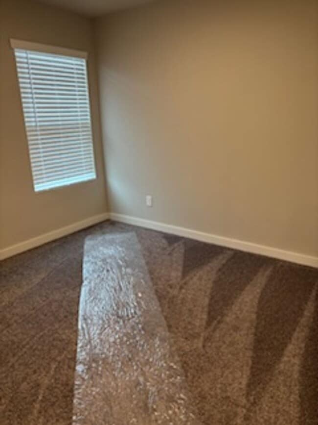 Building Photo - New Home!