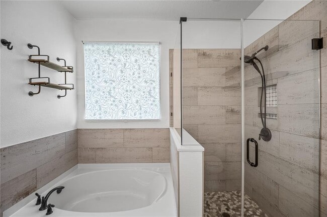 Building Photo - 2813 Shelburne Way