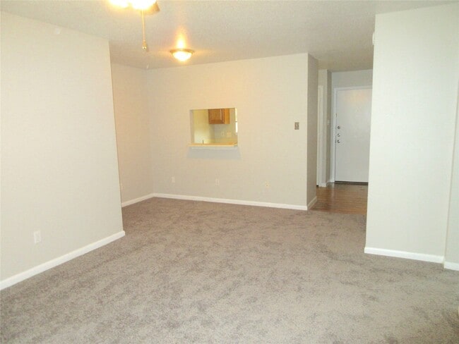 Building Photo - 1230 Shadowdale Dr