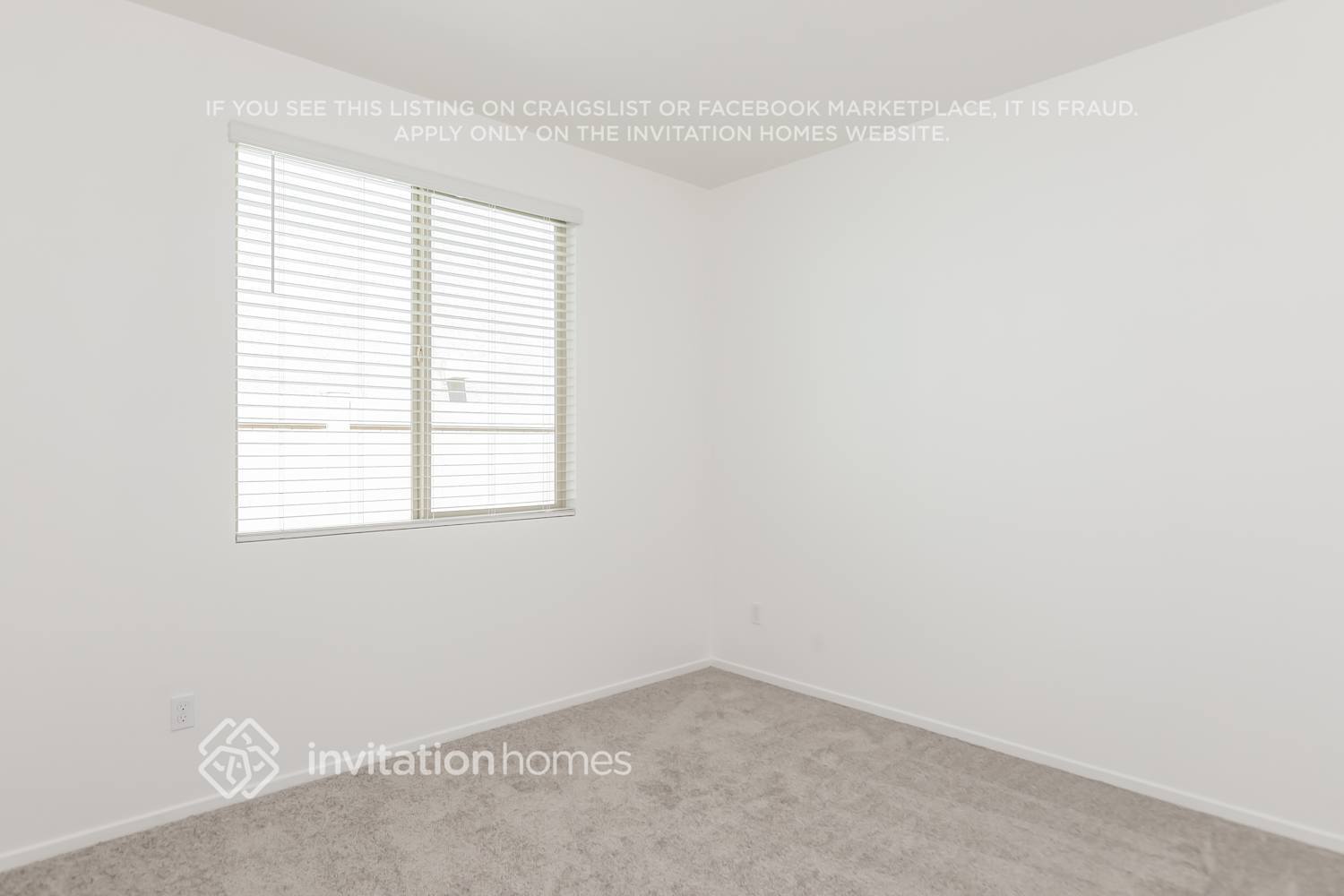 Building Photo - 27162 Sands Dr