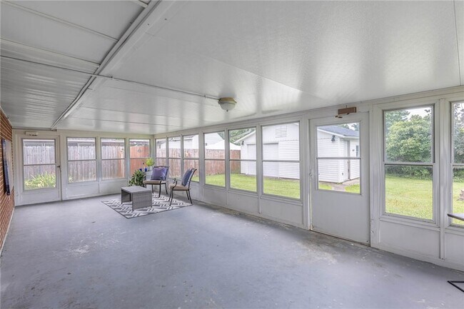 Building Photo - 5276 Buckner Dr