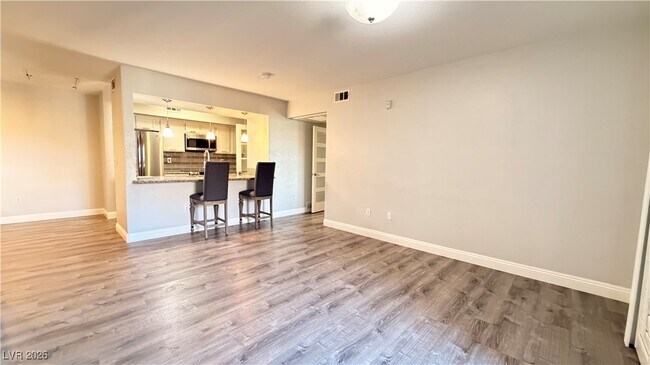 Building Photo - 6650 W Warm Springs Rd