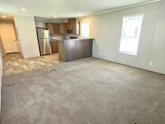 Building Photo - 234 Maple