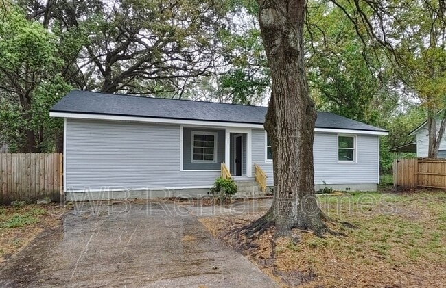 Primary Photo - 3051 Columbus Ave