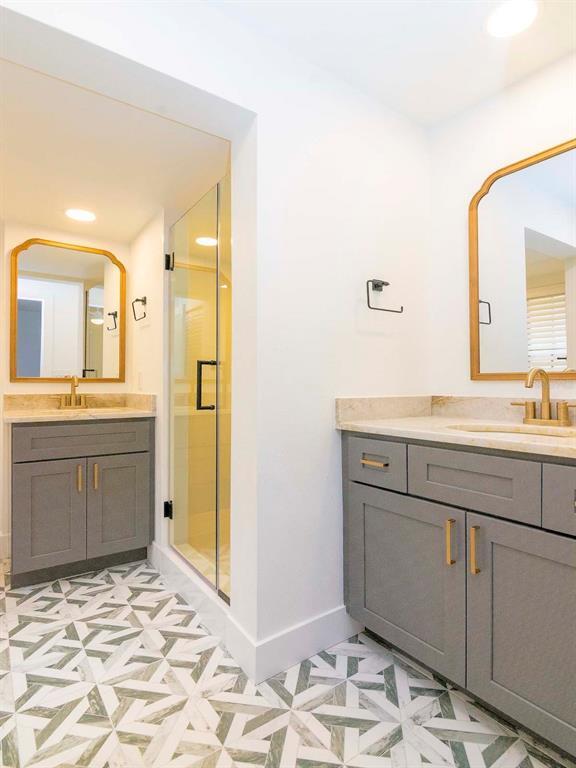 Building Photo - 107 S Obrien St