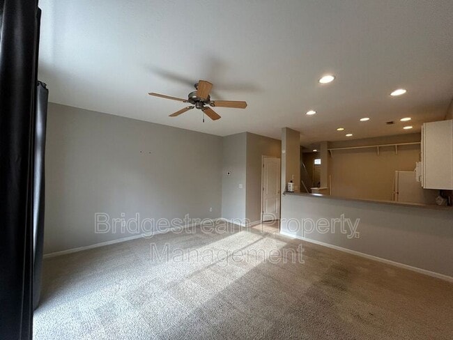 Building Photo - 4391 Straight Arrow Rd