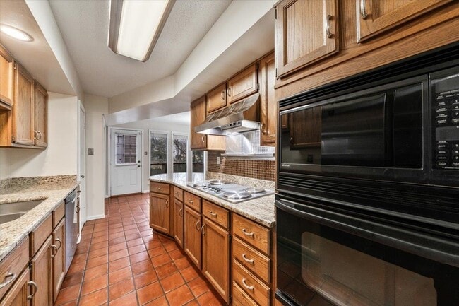 Building Photo - 9281 Fletcher Trace Pkwy