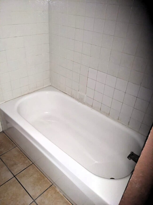 Building Photo - 8421 Hearth Dr