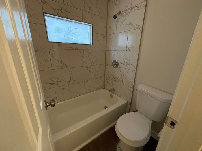 Building Photo - 3691 Idle Creek Dr