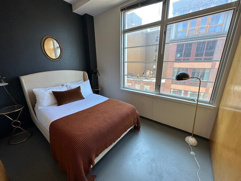 Building Photo - 145 E Berkeley St