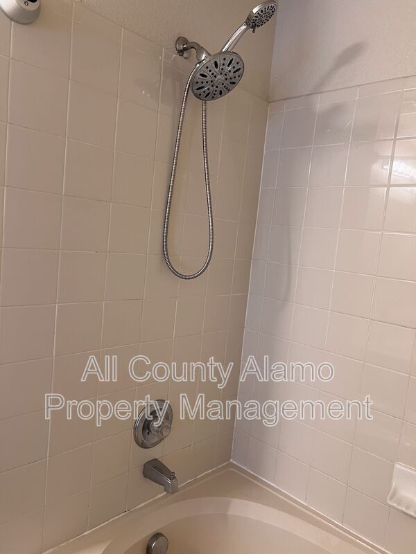 Building Photo - 7431 Cedar Farm