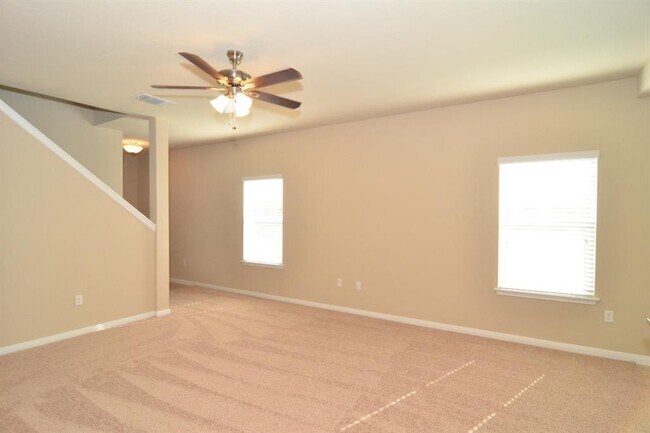 Building Photo - 261 Northern Flicker St