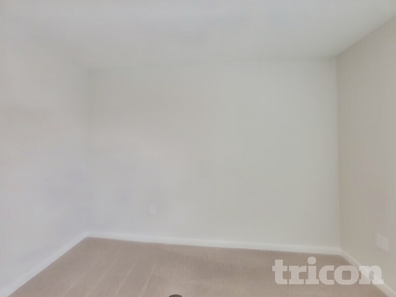 Building Photo - 14897 Praline Ct