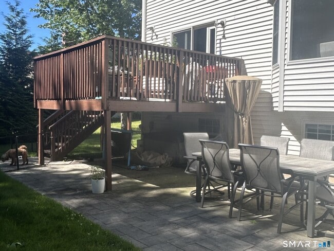 Building Photo - 573 Hill St