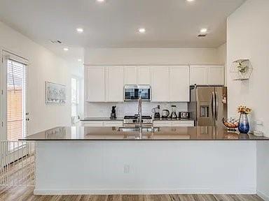 Building Photo - 5502 Amber Brook Ln