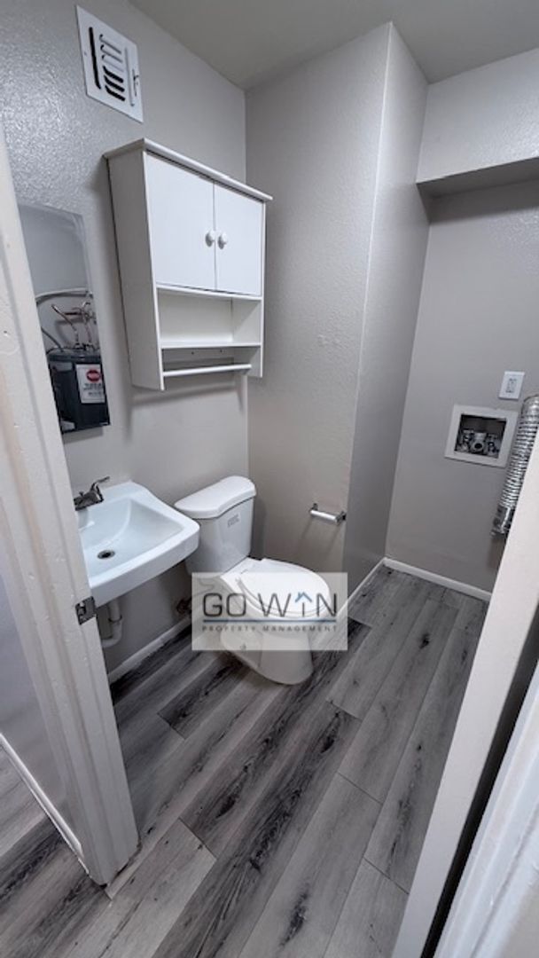 Building Photo - 755 W 1st Ave