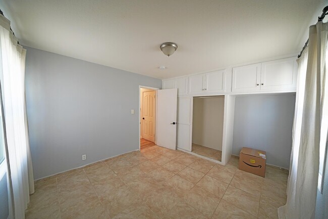 Building Photo - 45339 11th St W