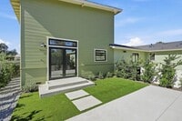 Building Photo - 1065 Buena Vista Way